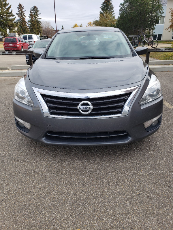 Altima 2015 - Automatic - remote starter - two set of tires in Cars & Trucks in Edmonton