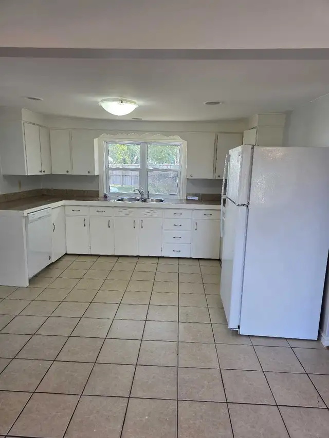 Stratford Pe 3 bedroom waterview apartment. in Long Term Rentals in Charlottetown - Image 5