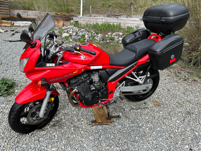 2005 almost pristine Suzuki 650 Bandit in Sport Touring in Vernon - Image 3