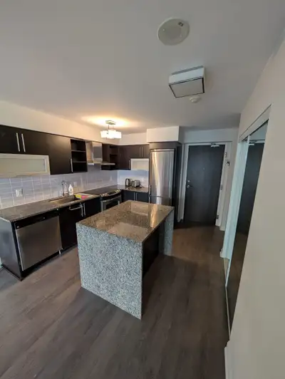 1 bed and 1 bath by Islington and Bloor