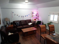 4 Bedroom Furnished Student Rental Heat, Hydro, Wifi incl