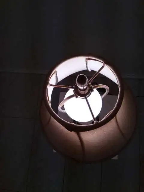Vintage Desk Lamp  Metal base Quality Lamp special buy in Arts & Collectibles in Mississauga / Peel Region - Image 8