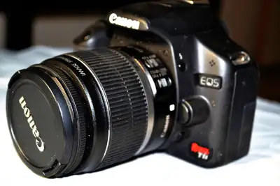 canon Eos T500//T1i+ EFs 18-55 + EF 75-300 III combo, View more