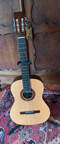 Lucida Classical Guitar