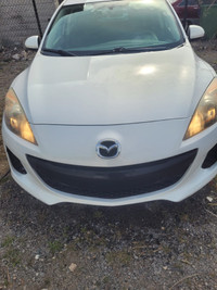 Mazda 3 2012 200 000 kl manuel Ac vitre électrique  4500$