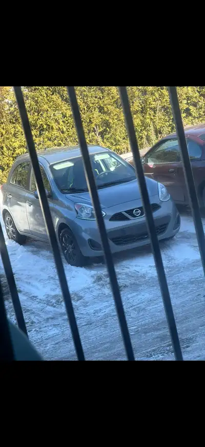 A-1. Mini-rouille aile avant gauche. Autrement, rien à dire. Prix fixe.
