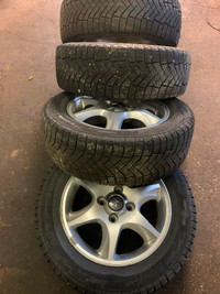 205/60/16 hyundai rims&winter tires 450$