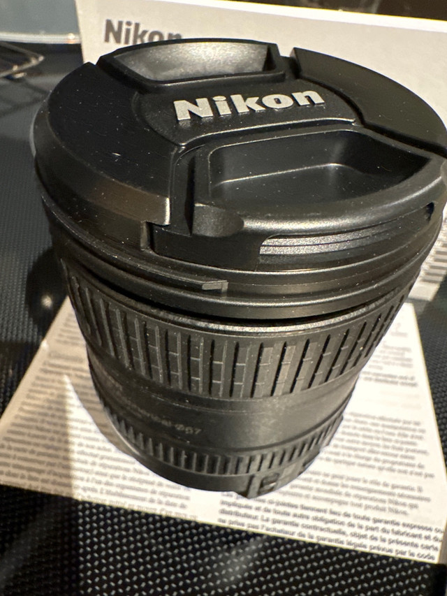 Nearly New Nikon AF-S DX NIKKOR 16-85mm f/3.5-5.6G ED VR II Zoom in Cameras & Camcorders in City of Halifax - Image 3
