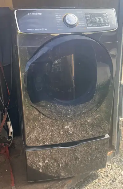  Samsung dryer with steam option comes with pedestal, View more