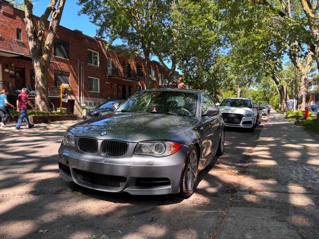 BMW - 2011 - 135i - manual