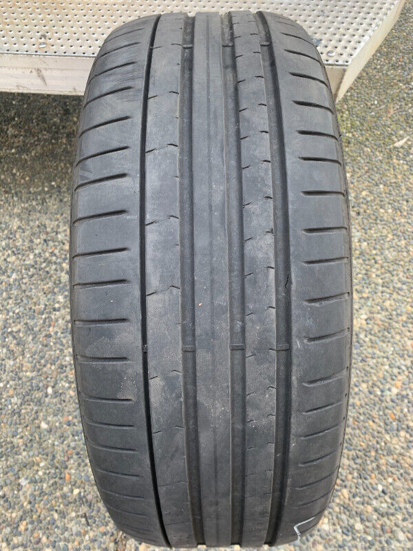 1 x single 225/40/20 94Y Pirelli Pzero PZ4 RFT with 50% tread in Tires & Rims in Delta/Surrey/Langley