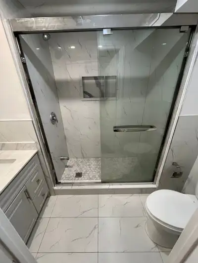 PRIME LOCATION ALL AMENTITIES ARE NEAR BY HURONTARIO AREA BOY PREFFERED WALKABLE DISTANCE TO TRANSIT...