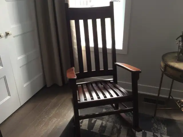 very comfortable rocking chair62865712104834124