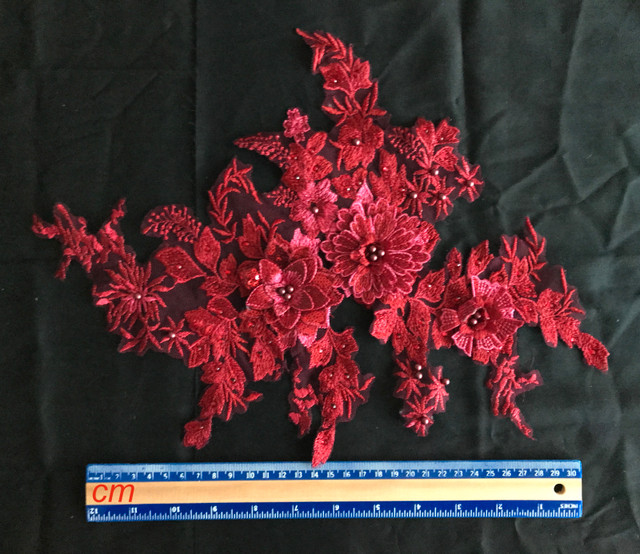 14”x11” Red 3D Floral Embroidered Appliqué Patch Sequins Beads in Hobbies & Crafts in City of Toronto - Image 2