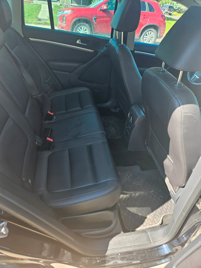 2016 Volkswagen Tiguan Highline 2.0 TSI | Leather | Sunroof | 14 in Cars & Trucks in Calgary - Image 2