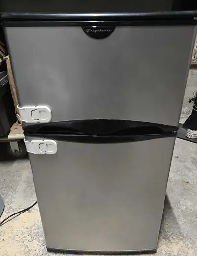 Frigidaire Dorm Fridge/Freezer, Runs Well, Clean, Good Condition, View more
