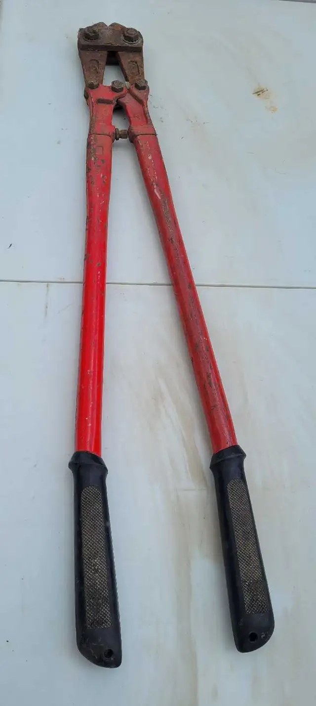 42" Heavy Duty Bolt Cutters in Hand Tools in Winnipeg - Image 2