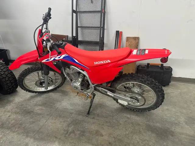 250F CRF Honda dirt bike in Dirt Bikes & Motocross in Chilliwack - Image 5