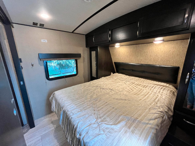 2018 Grand Design Imagine 2800BH Travel Trailer in Travel Trailers & Campers in Calgary - Image 3