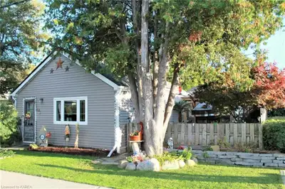 Looking for a clean, safe, and friendly place to call home? Perfect for female students or working p...