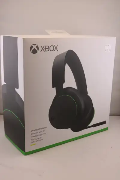 Xbox Wireless Headset for Xbox Series X|S, Xbox One, and Windows, View more