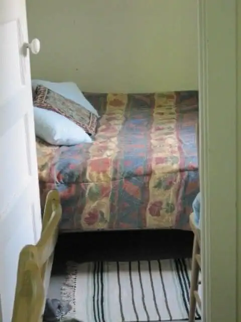 2 Bedroom Cabin on Beautiful Lake Baptiste  in Ontario in Canada - Image 6