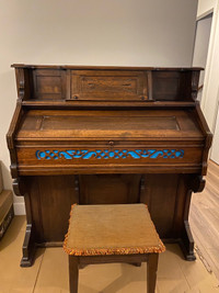 Beautiful antique pump organ for sale