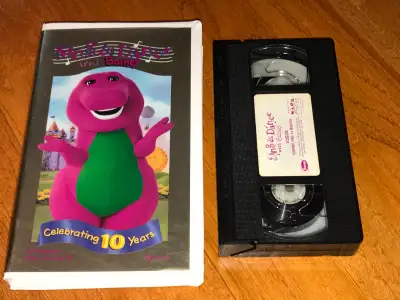 Sing & Dance with Barney VHS Clamshell Tape