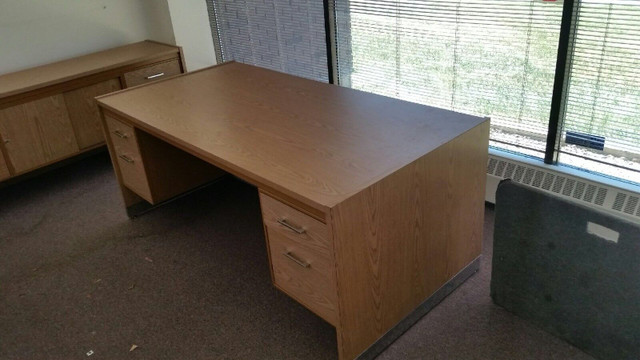 BIG vintage office desk. I can deliver in Arts & Collectibles in St. Albert - Image 2
