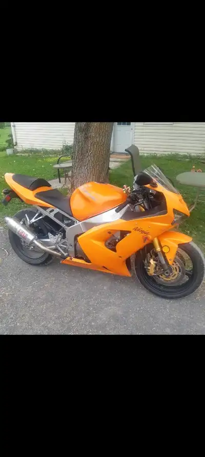 Kawasaki Ninja ZX6R 2004 636 cc Very good condition 57,000 km Full Yoshimura exhaust Original exhaus...