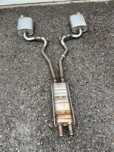 2015 to 2017 Mustang GT exhaust. Car was driven from the dealership to the garage so only has 40km o...