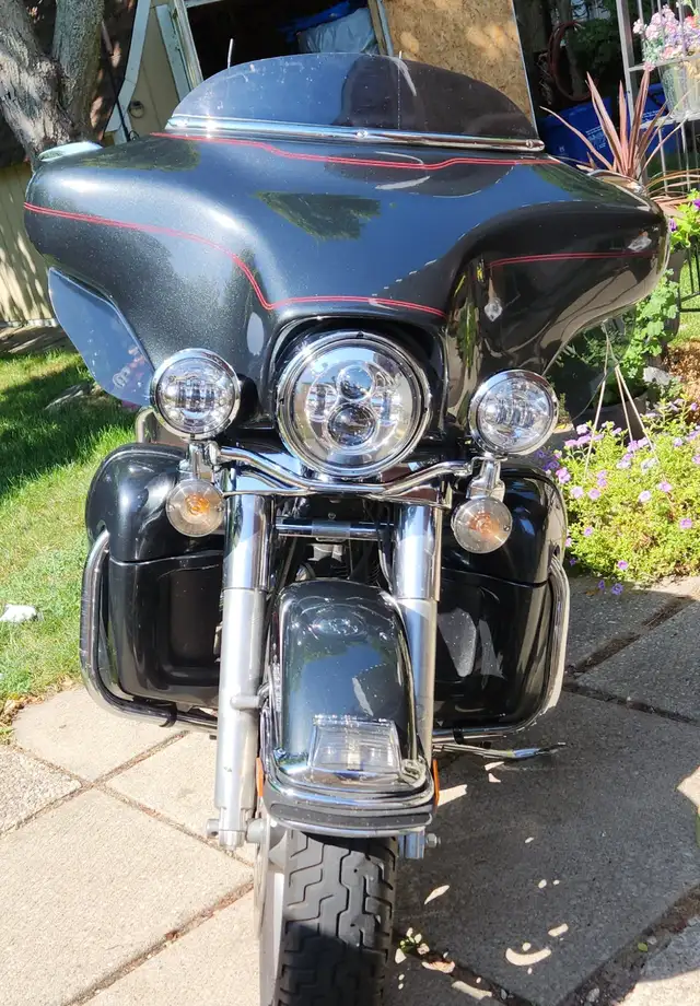 2007 HD Ultra Classic in Touring in Hamilton - Image 2