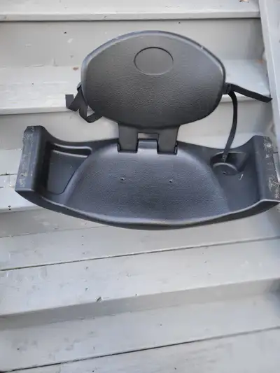 Stern and bow plastic canoe seats for sale.Stern measures 23 " and bow 30".Both have removable backr...