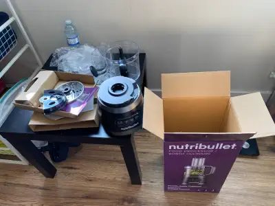 Selling a Nutribullet Full-Sized Meal Prep Food Processor. It is in excellent, like-new condition an...