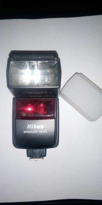 Nikon SB 600 Speedlight Flash For Sale