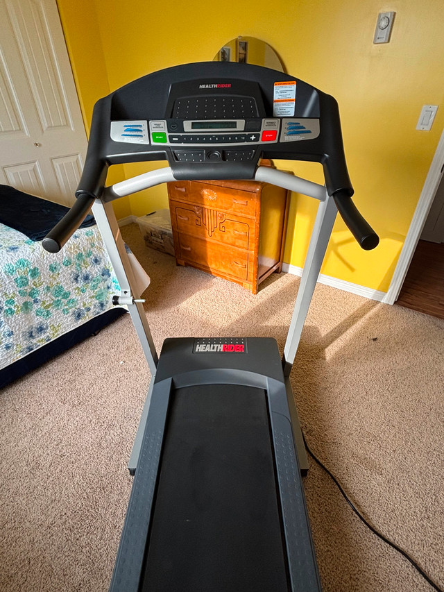 HealthRider Treadmill in Exercise Equipment in Moose Jaw - Image 2