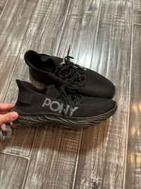Men’s Pony Shoes Size 9