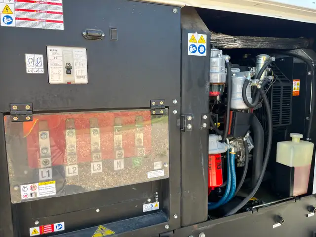 Used Generac 20 KW / 25 KVA MDG25IF4 Tow Behind Diesel Generator in Other in Saskatoon - Image 9
