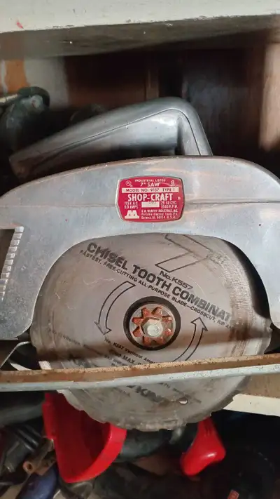 This is a used Shop-Craft circular saw, model 27 Type 1, ready for your next project. It's in used c...