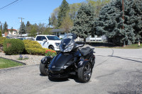 2014 Can-Am Spyder STS Only 4400 kms!