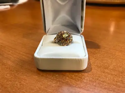 Ladies- 10k Gold Citron Ring, View more