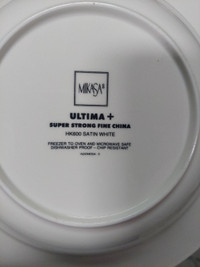 Mikasa Ultima+ HK600 Satin White set of 60 pieces Dinnerware