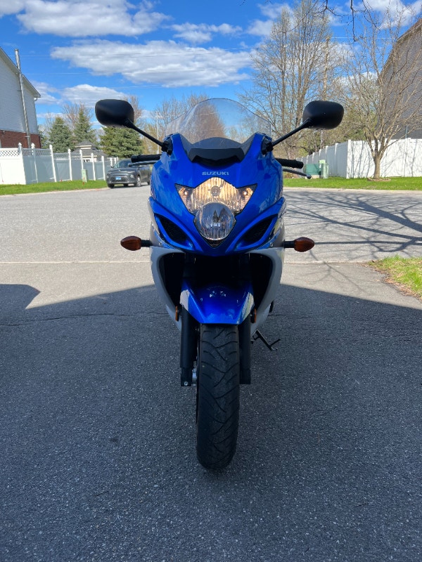 2015 GSX650F Motorcycle for Sale. VERY LOW MILEAGE!!! Street, Cruisers & Choppers Ottawa