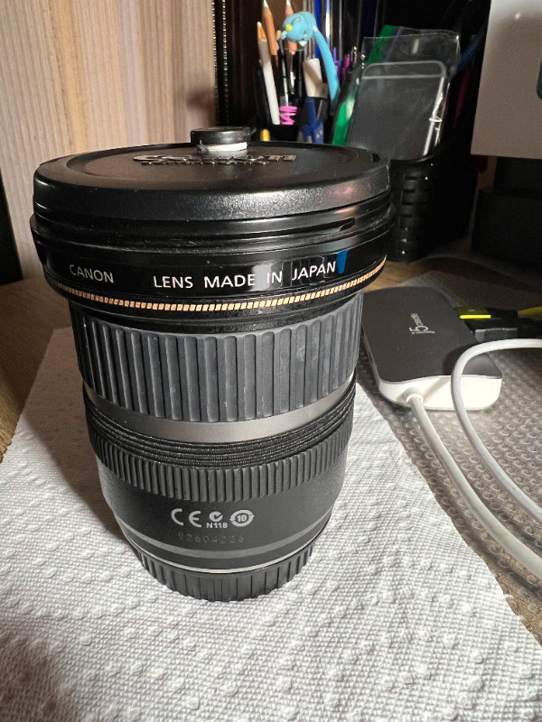 Canon Zoom Lens EFS 10-22mm dans Appareils photo et caméras  à Ville de Montréal