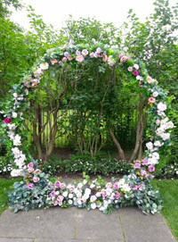 Circle moongate arbor/arch for rent wedding ceremony/reception