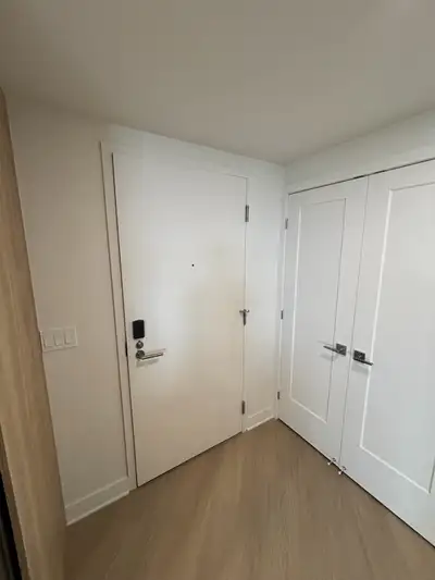 Demandes sérieuses seulement; si c’est encore affiché, c’est donc encore disponible. 1ER MOIS GRATUI...