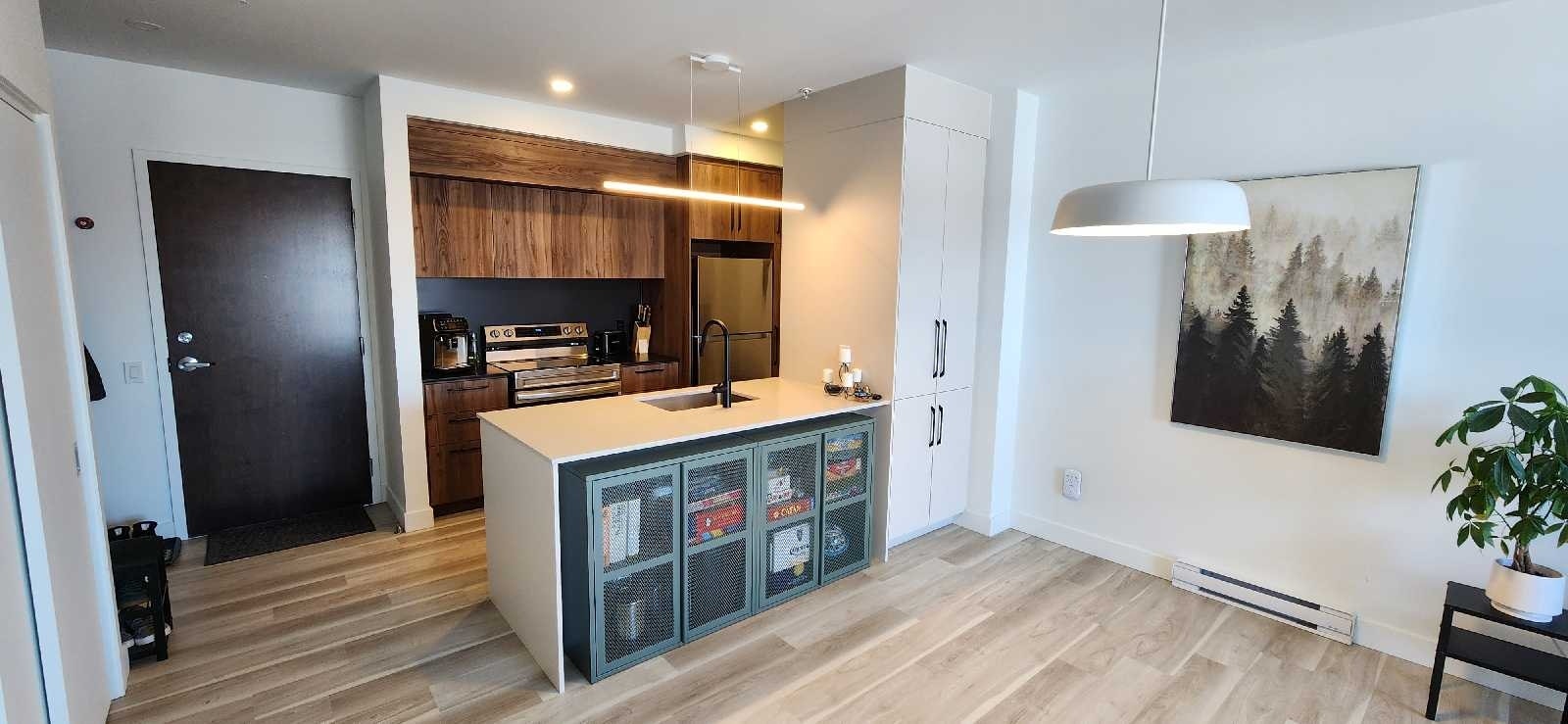 4155 4e Avenue O — photo 1
