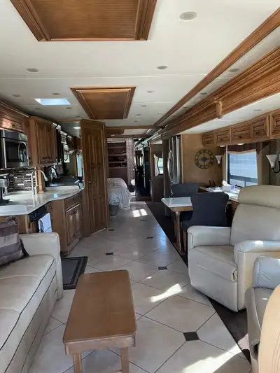 2014 Newmar Dutchstar 4364 Cummins ISL9 570 Watts Solar with MPPT Controller Fisher Paykel drawer di...