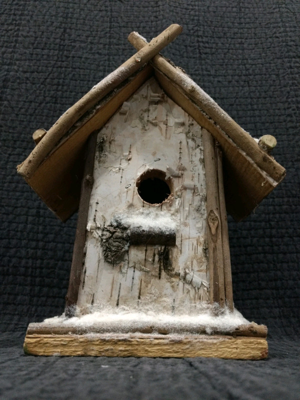 Christmas bird house/ bird nests/ holiday decor/ ornaments 
 in Holiday, Event & Seasonal in City of Toronto - Image 4