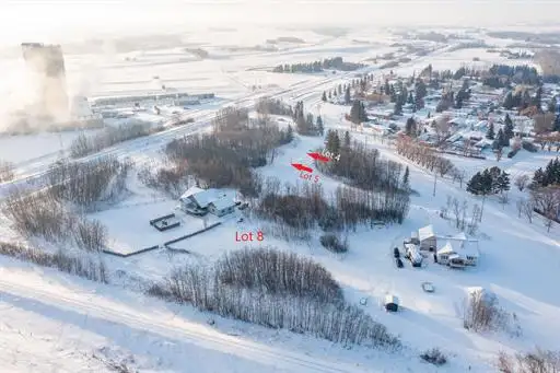 Fully serviced lot 4 in Alix – Ready for your dream home!